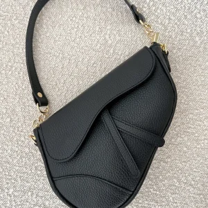 Black Leather Saddle-Bag<Olivia & Kate Best