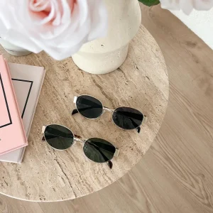 Black Oval Gold Frame-Sunglasses<Olivia & Kate Cheap