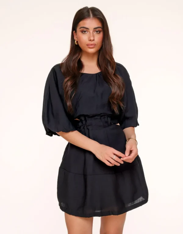Black Short Puff Sleeves Tie Back-Dress<Olivia & Kate Flash Sale