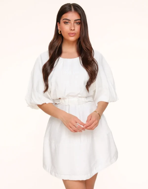 White Short Puff Sleeves Tie Back-Dress<Olivia & Kate Outlet